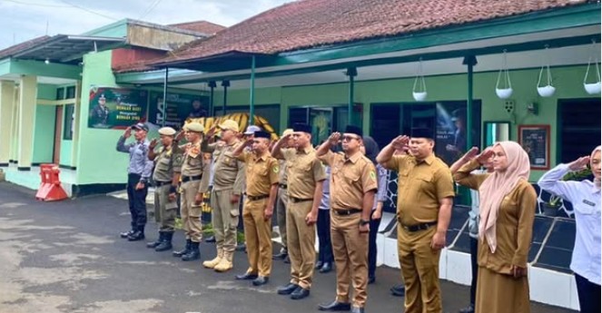 apel-pagi-pegawai-pemerintah-kecamatan-pangalengan-senin-29-12-2025